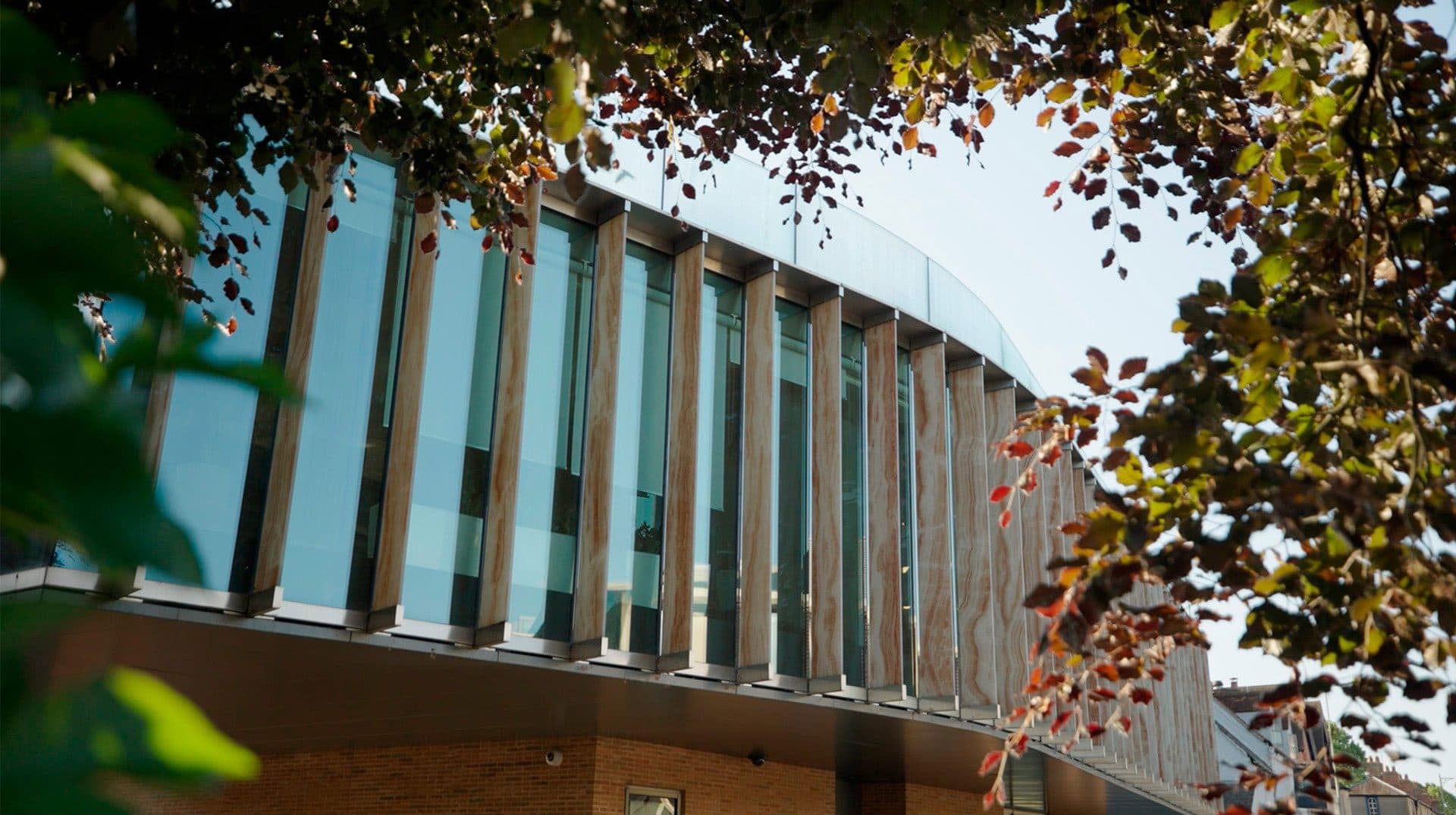 Oxford Science Enterprises raises £250 million